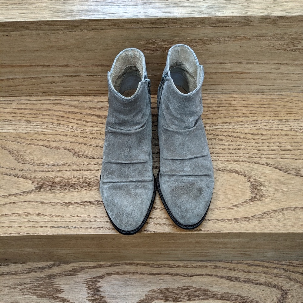 Seychelles Garnet - Taupe Bootie